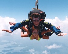 sky diving couple